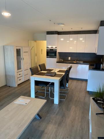 Studio 405 Op Zeedijk Met Frontaal Zeezicht 4De Verdiep Middelkerke Kültér fotó